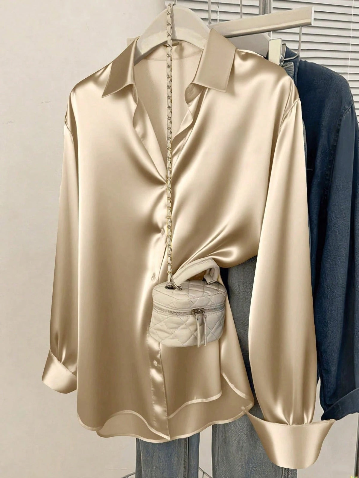 Women’s Blouse Point Collar Long Sleeves Stitched Edges – Professional Seminars