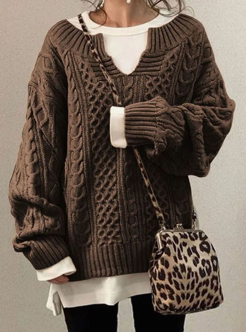 Women’s Cable Knit Sweater V-Neck Long Sleeve Ribbed Cuffs – Casual Outings