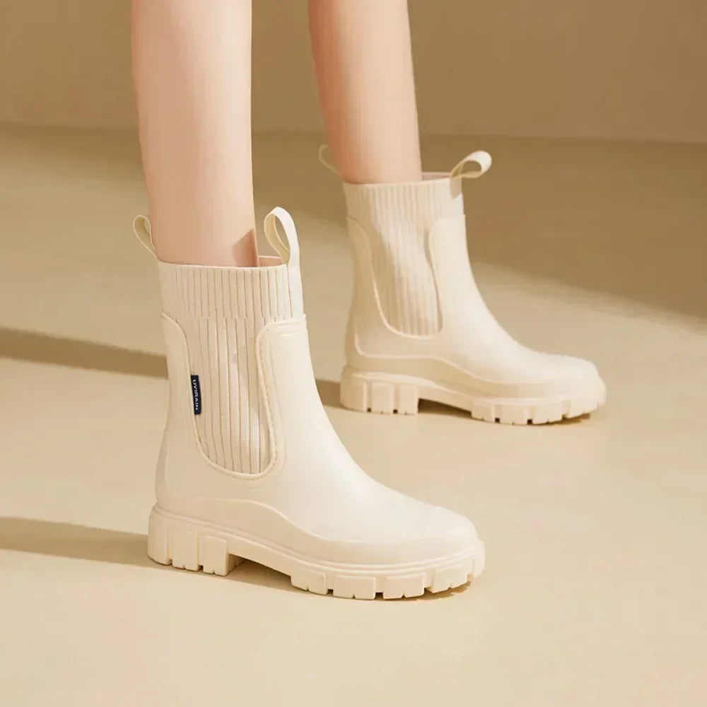 Women's Chelsea Rain Ankle Boots Ribbed Side Panels Lug Sole – Rainy Day Errands