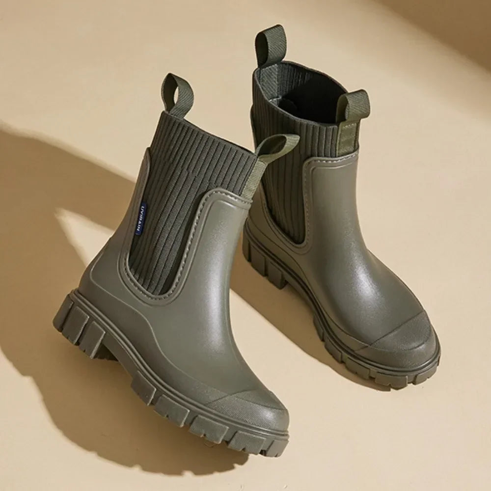 Women's Chelsea Rain Ankle Boots Ribbed Side Panels Lug Sole – Rainy Day Errands