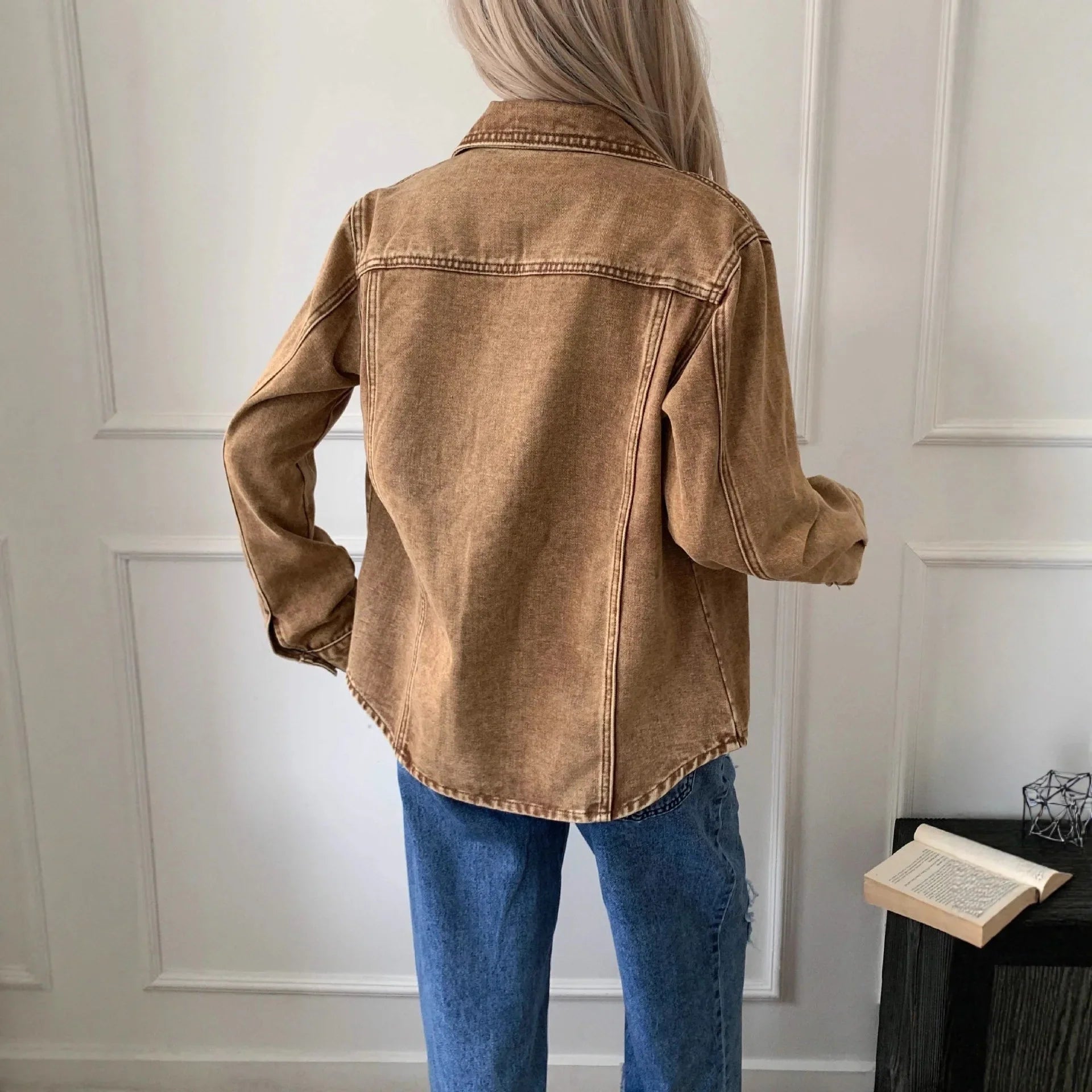 Women's Denim Jacket Single Breasted Button Front Long Sleeve - Casual