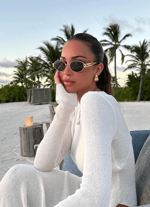 Women's Oval Sunglasses Thin Frame Tinted Lens – Beach Vacation