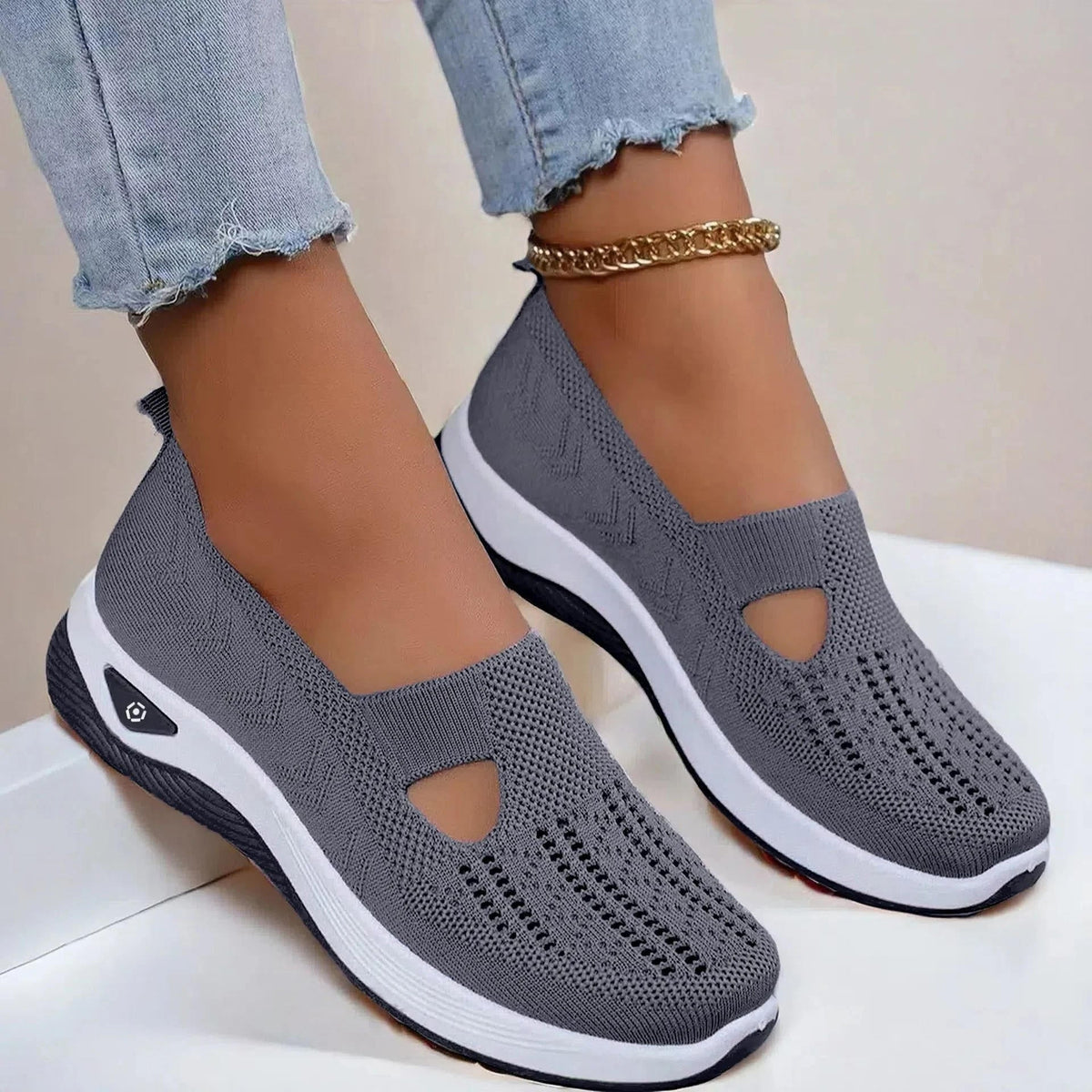 Women’s Shoes Cutout Upper Perforated Front Raised Sole – Botanical Garden Walks