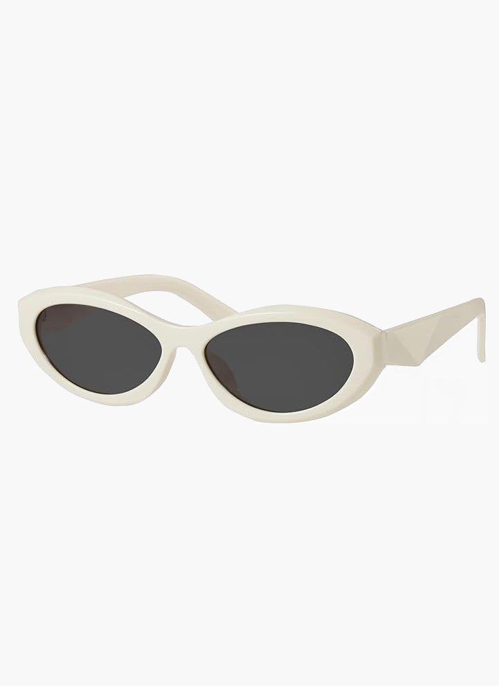 Women's Slim Oval Sunglasses Tinted Lens Pointed Frame – Beach Vacation