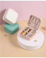 Women's Leather Jewelry Box Square Zip Around Ring Slots – Vanity Case