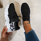 Women’s Sneakers Lace-Up Rounded Toe Textured Sole – Weekend Errands